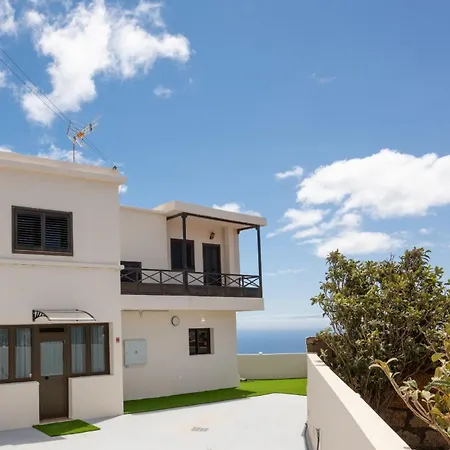 Newly Refurbished El Rosario (Tenerife)