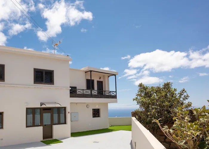 Newly Refurbished El Rosario (Tenerife)